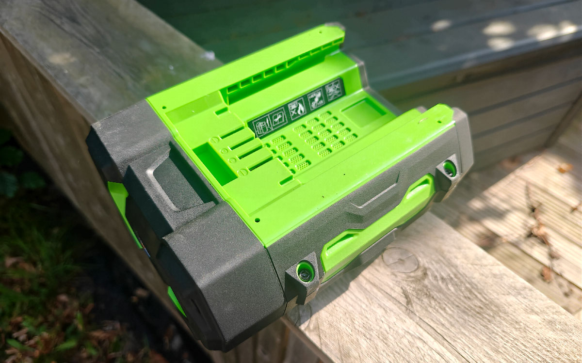 EGO Power+ BA2800T opening