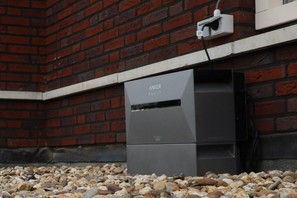 Anker Solix Solarbank E2700 Pro