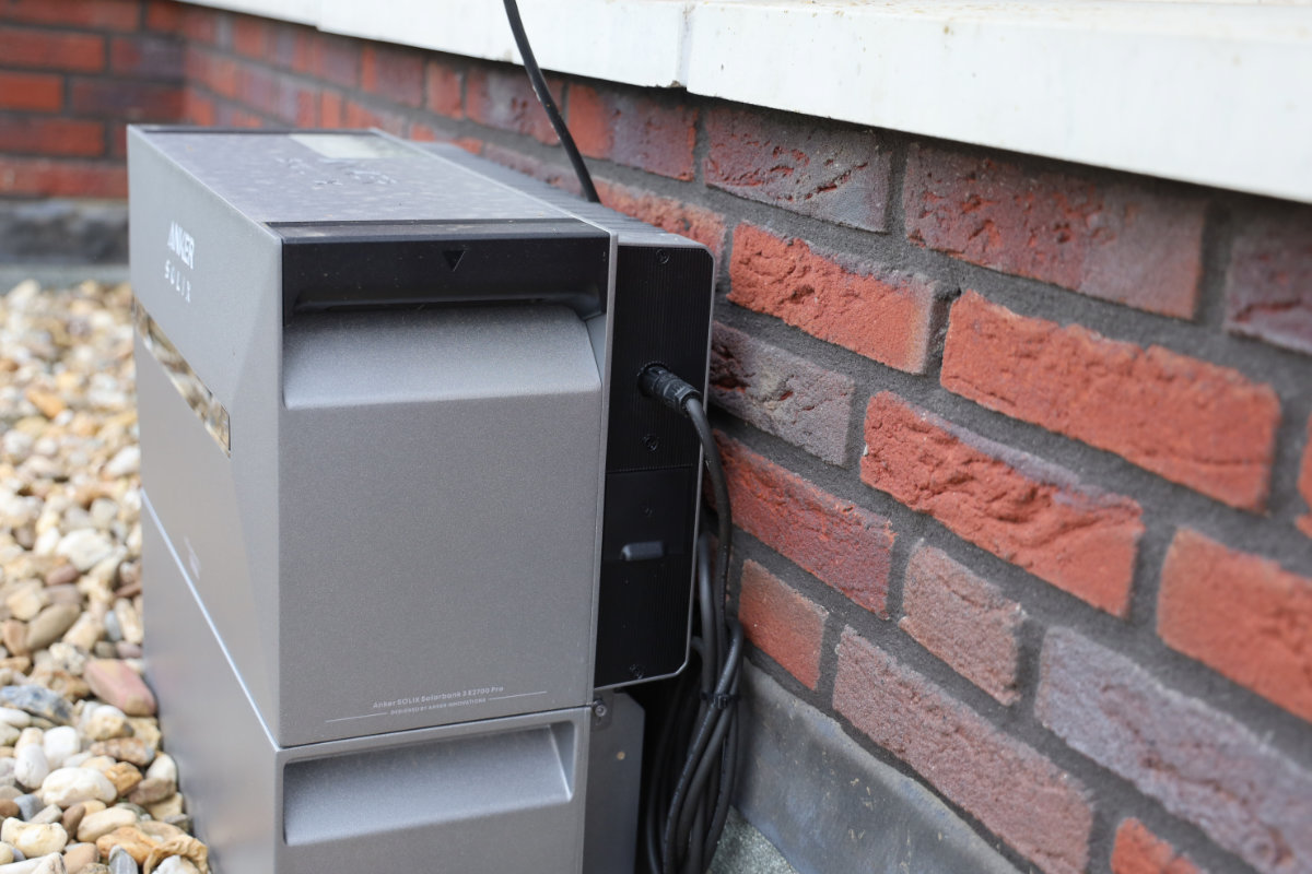 Anker Solix Solarbank E2700 Pro Stroomaansluiting