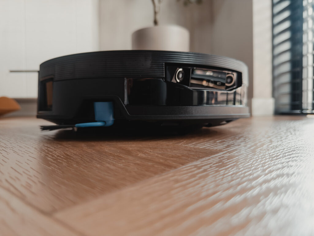 ECOVACS DEEBOT X12 OmniCyclone
