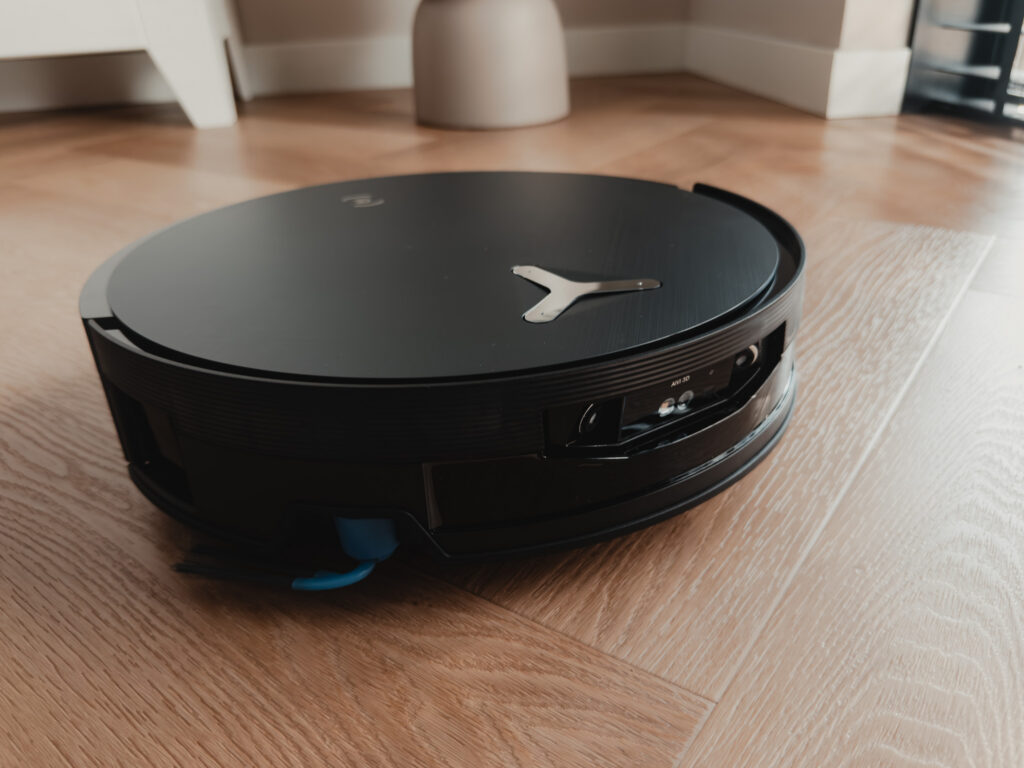 ECOVACS DEEBOT X12 OmniCyclone