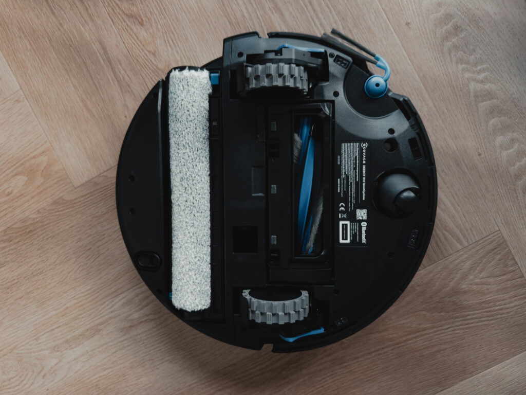 ECOVACS DEEBOT X12 OmniCyclone