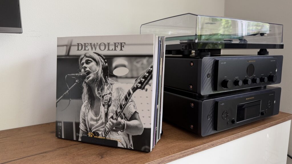 review gadgetgear jewelmade lp40 vinyl stand0008