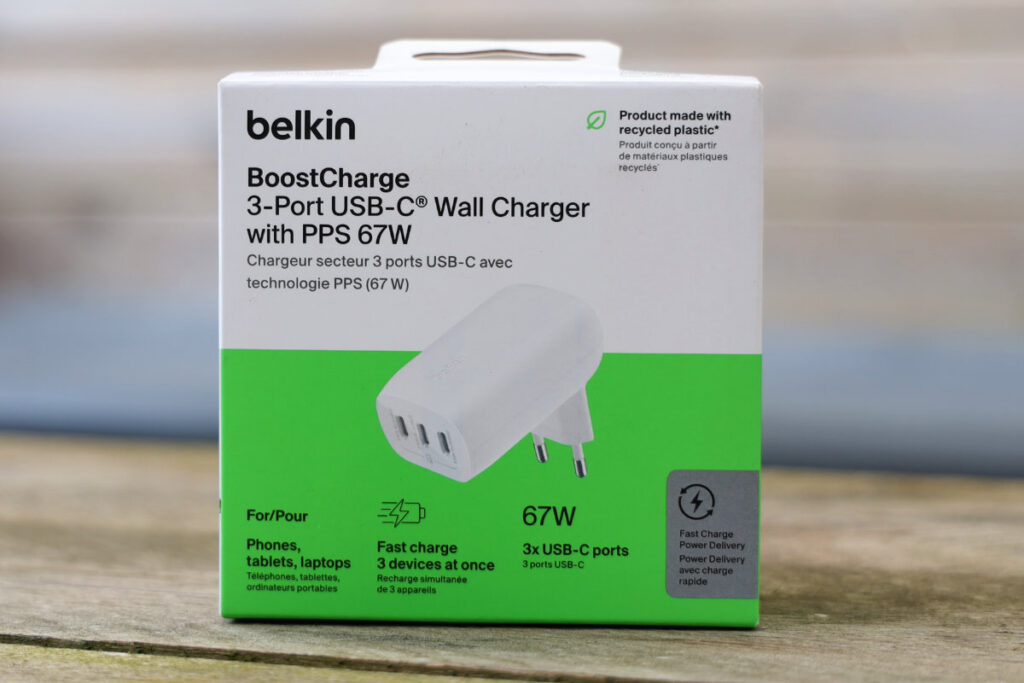 Belkin BoostCharge 3-Port Wall Charger Packshot